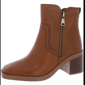 Buy Naturalizer Emmy Leather
Square Toe Ankle Boots size 8.5M new